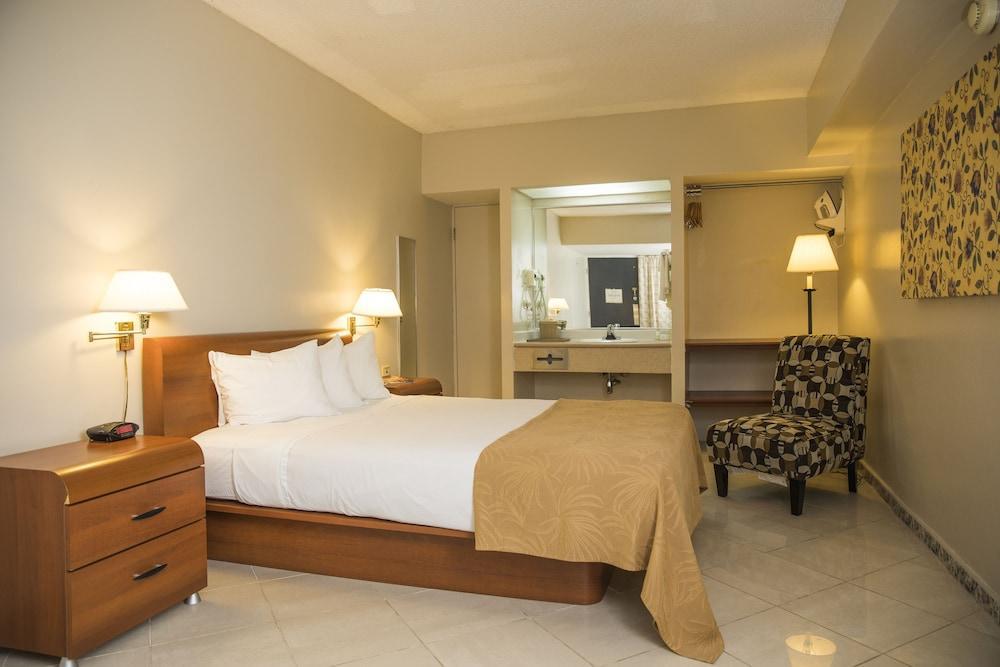 Quality Inn El Tuque Ponce Ngoại thất bức ảnh